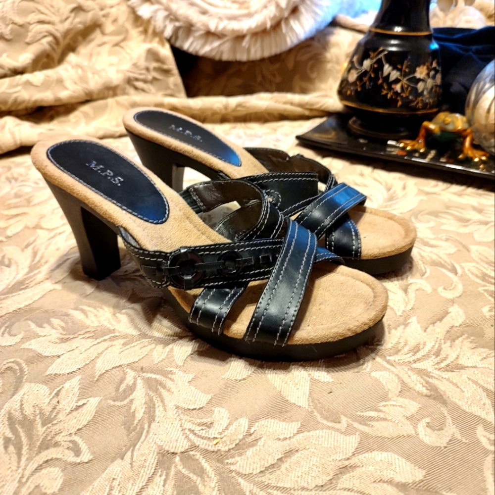 🖤(Reduced) Adorable Vtg Deadstock Black & Tan Strappy Slide Buckle Heels - 7.5M - Picture 11 of 16